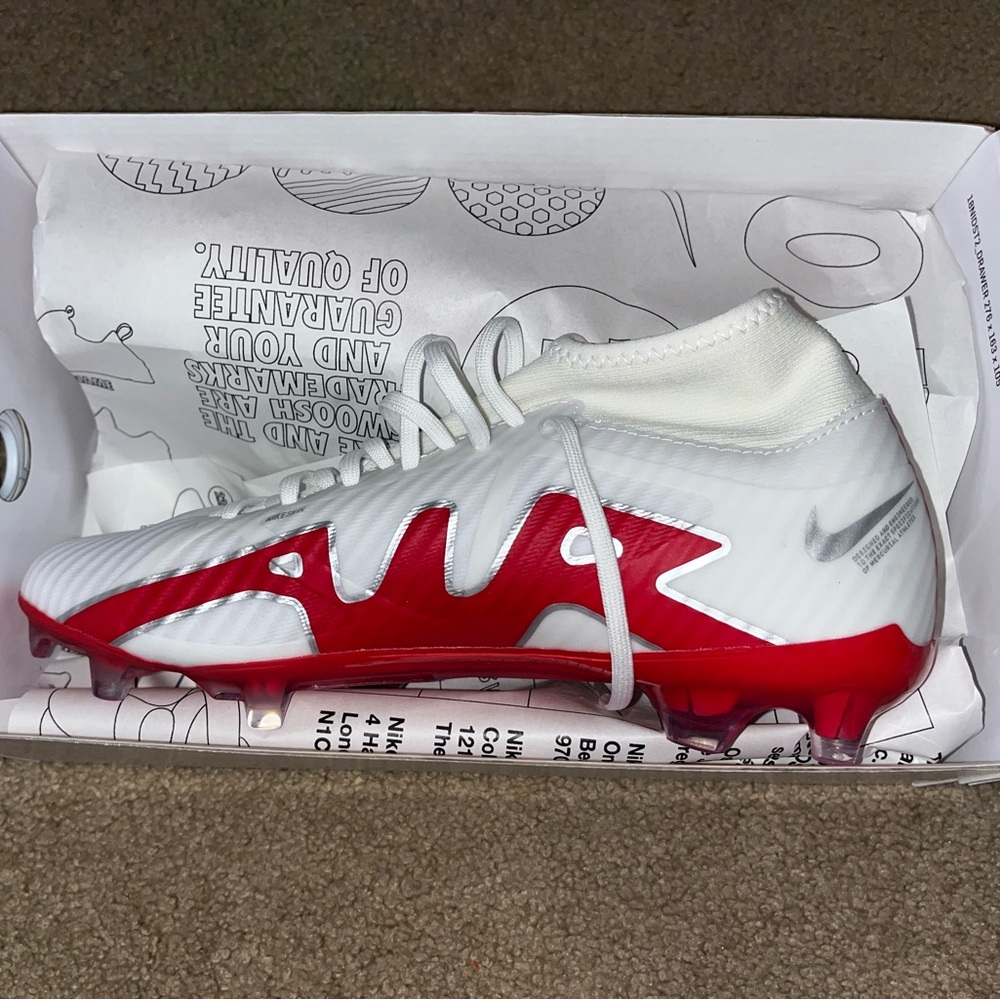 NWT Women’s Nike Air Zoom Mercurial Soccer Cleats